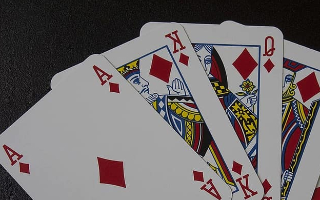 Tiga Pemicu Pemain Judi Poker Online Seringkali Kalah